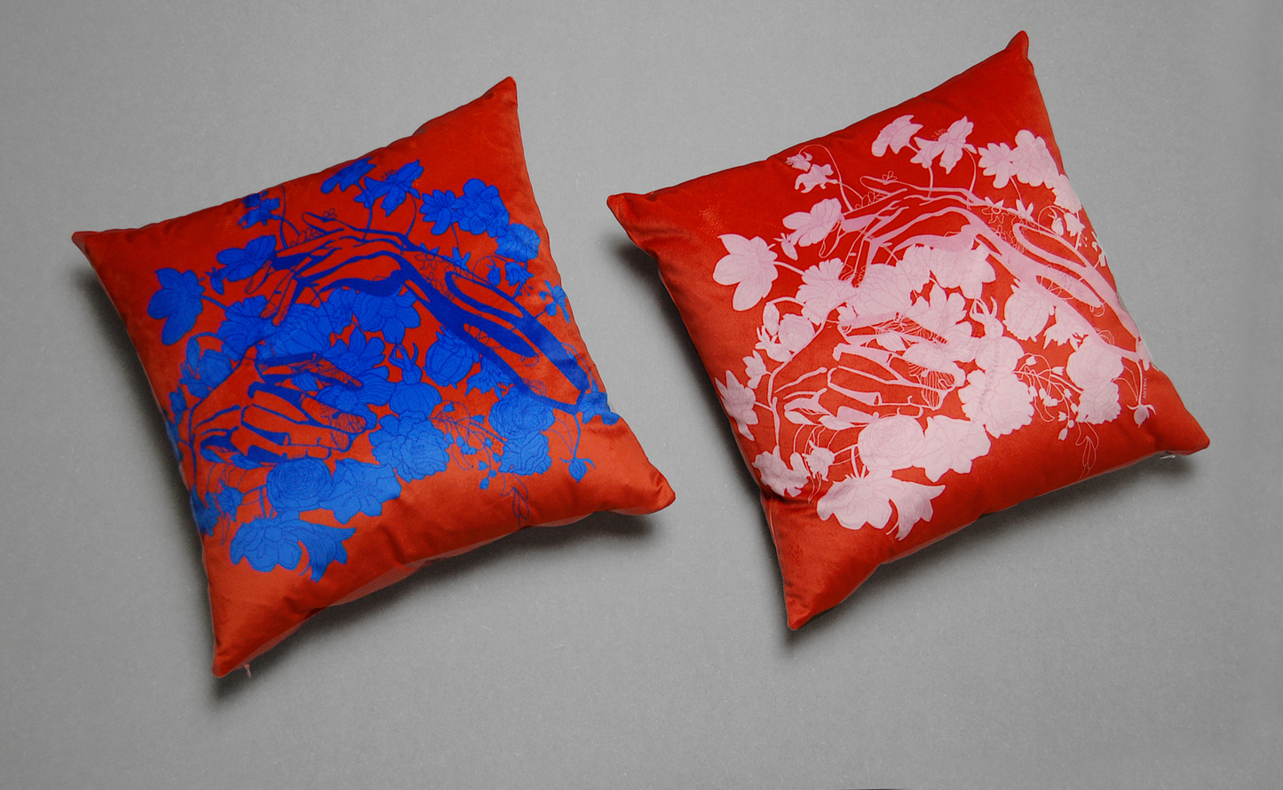 VELVET CUSHION COVER RED&BLUE THCM_RB